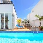 Villa Luis Ii *